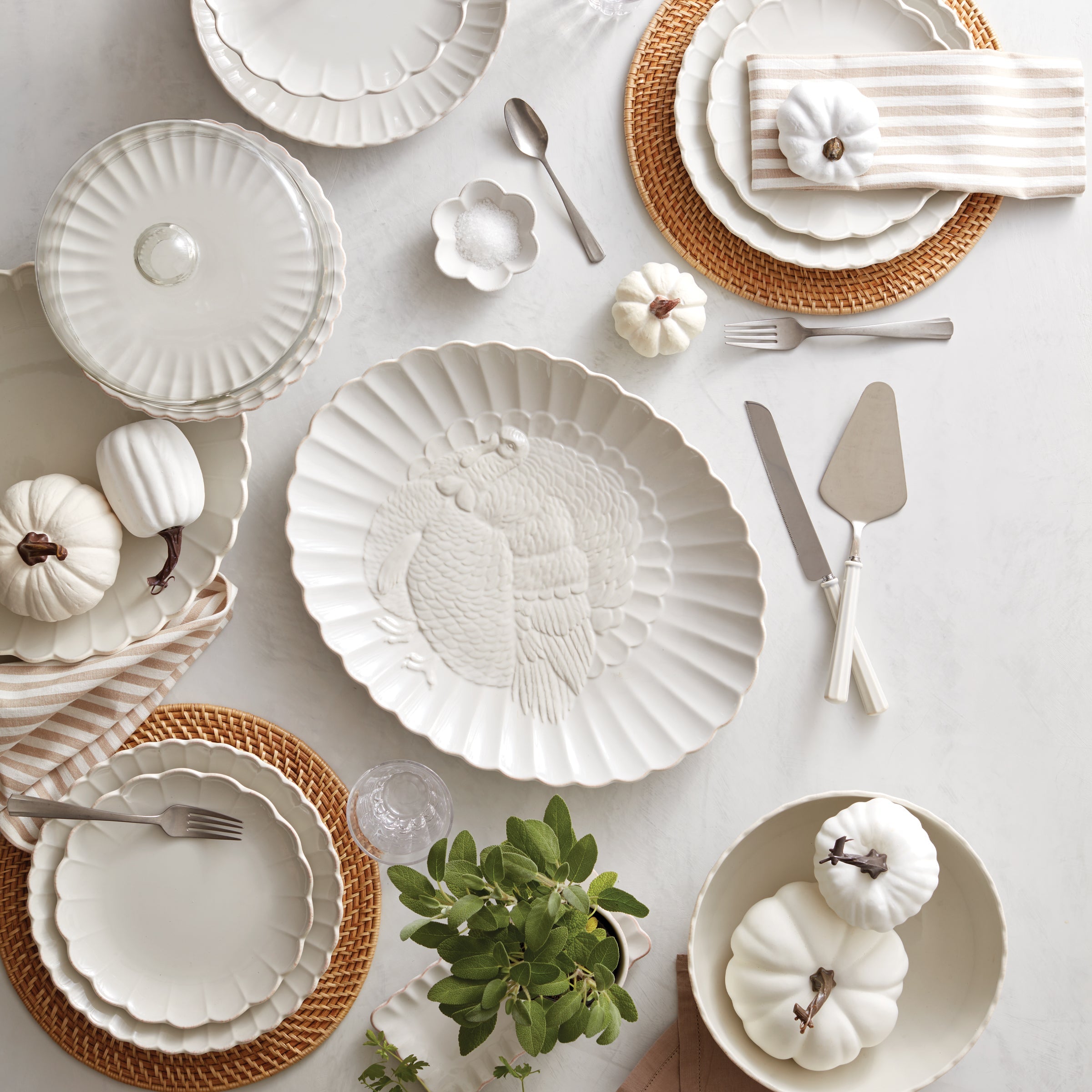 French Perle Scallop 2-Piece Dessert Set - Image 2