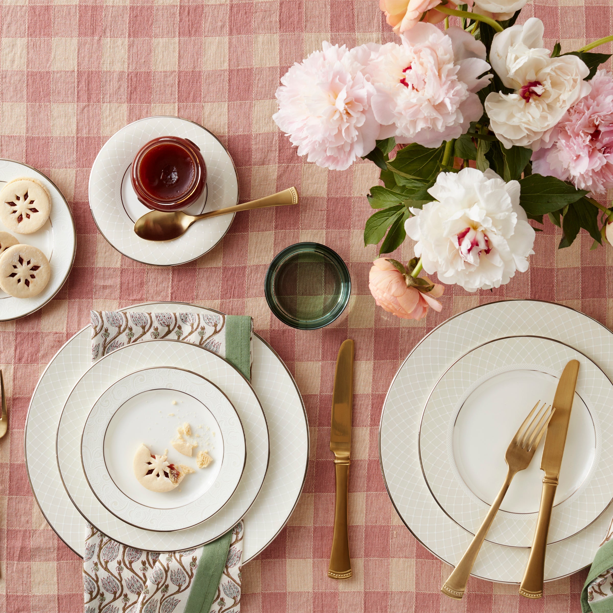 Venetian Lace 5-Piece Place Setting - Image 4