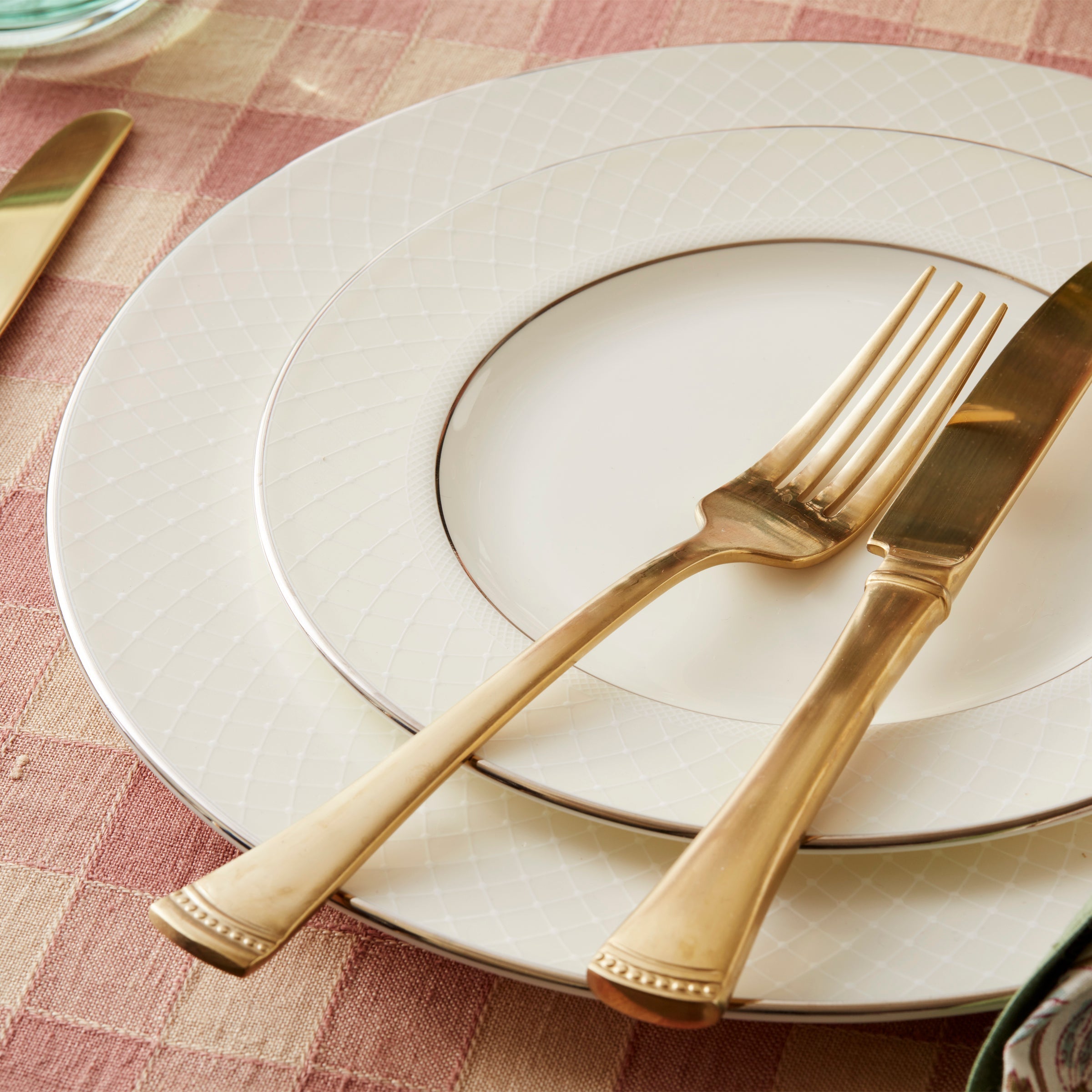 Venetian Lace 5-Piece Place Setting - Image 5