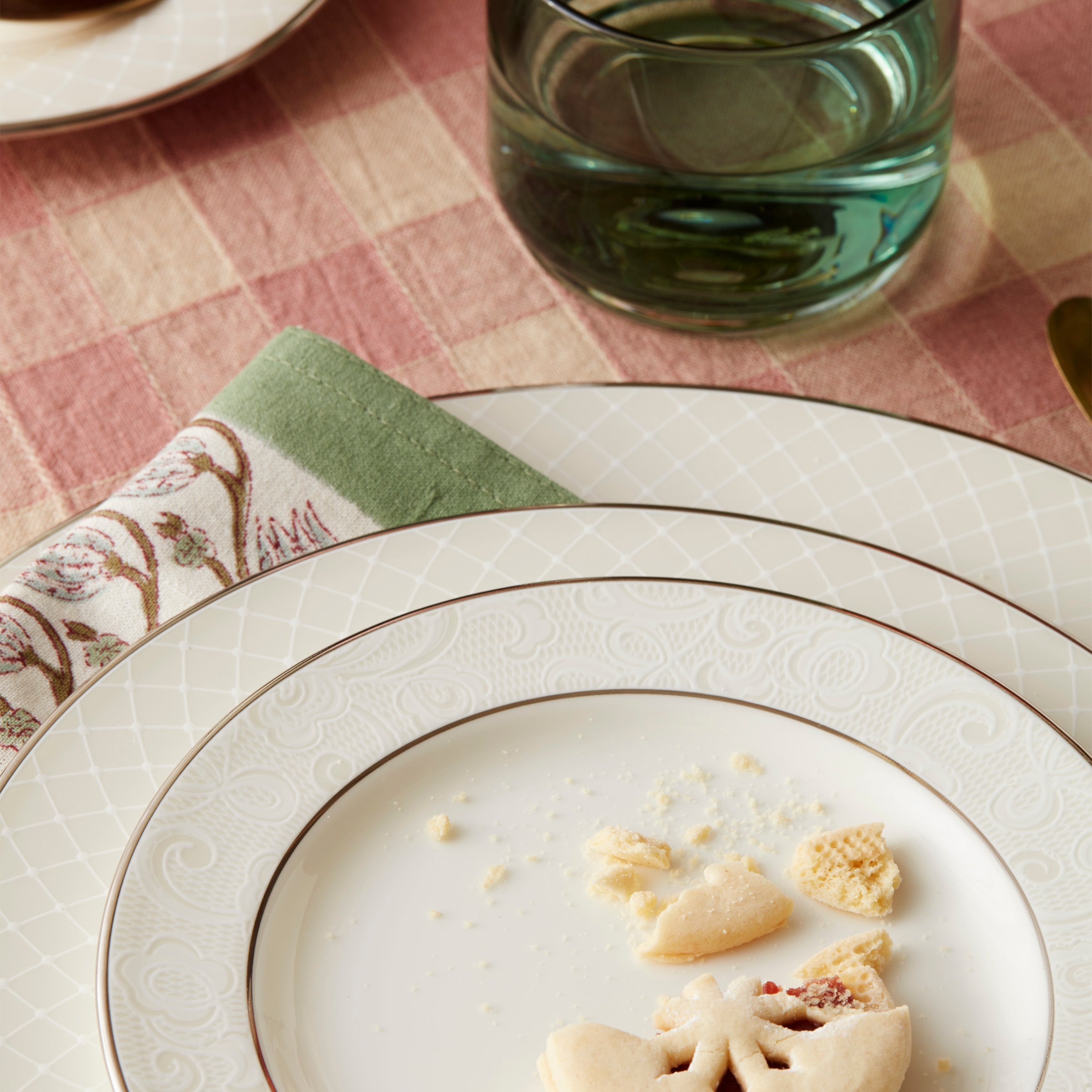 Venetian Lace Dinner Plate - Image 7