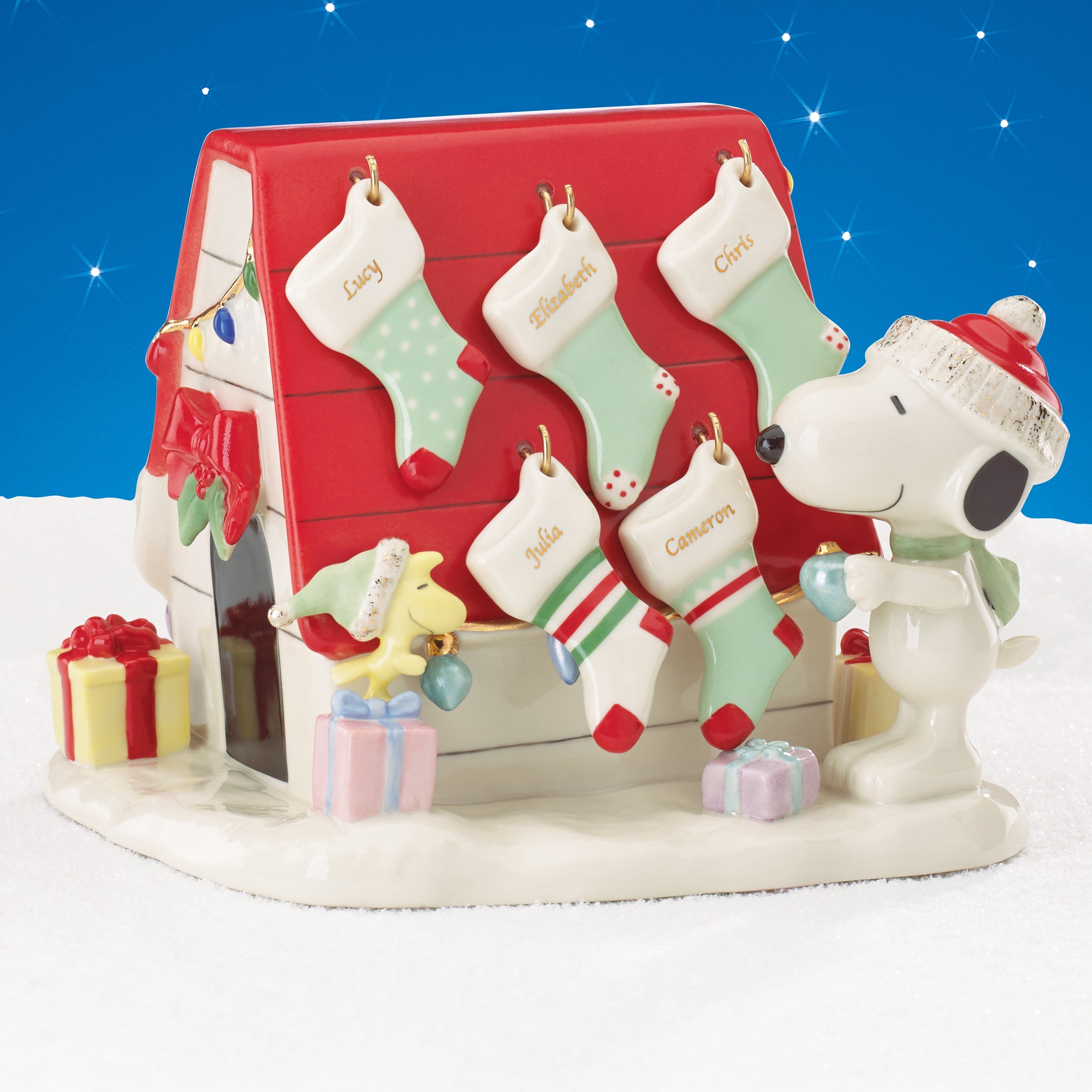 Snoopy's Christmas D??cor for You Figurine - Image 4