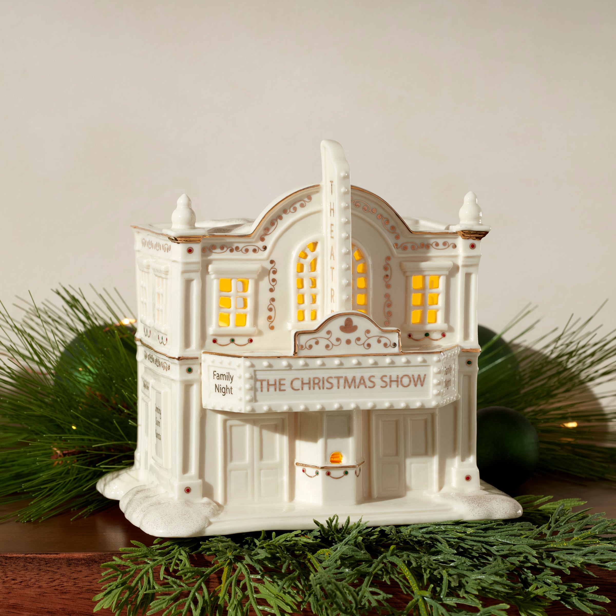 Mistletoe Park Lit County Theatre Figurine - Image 3