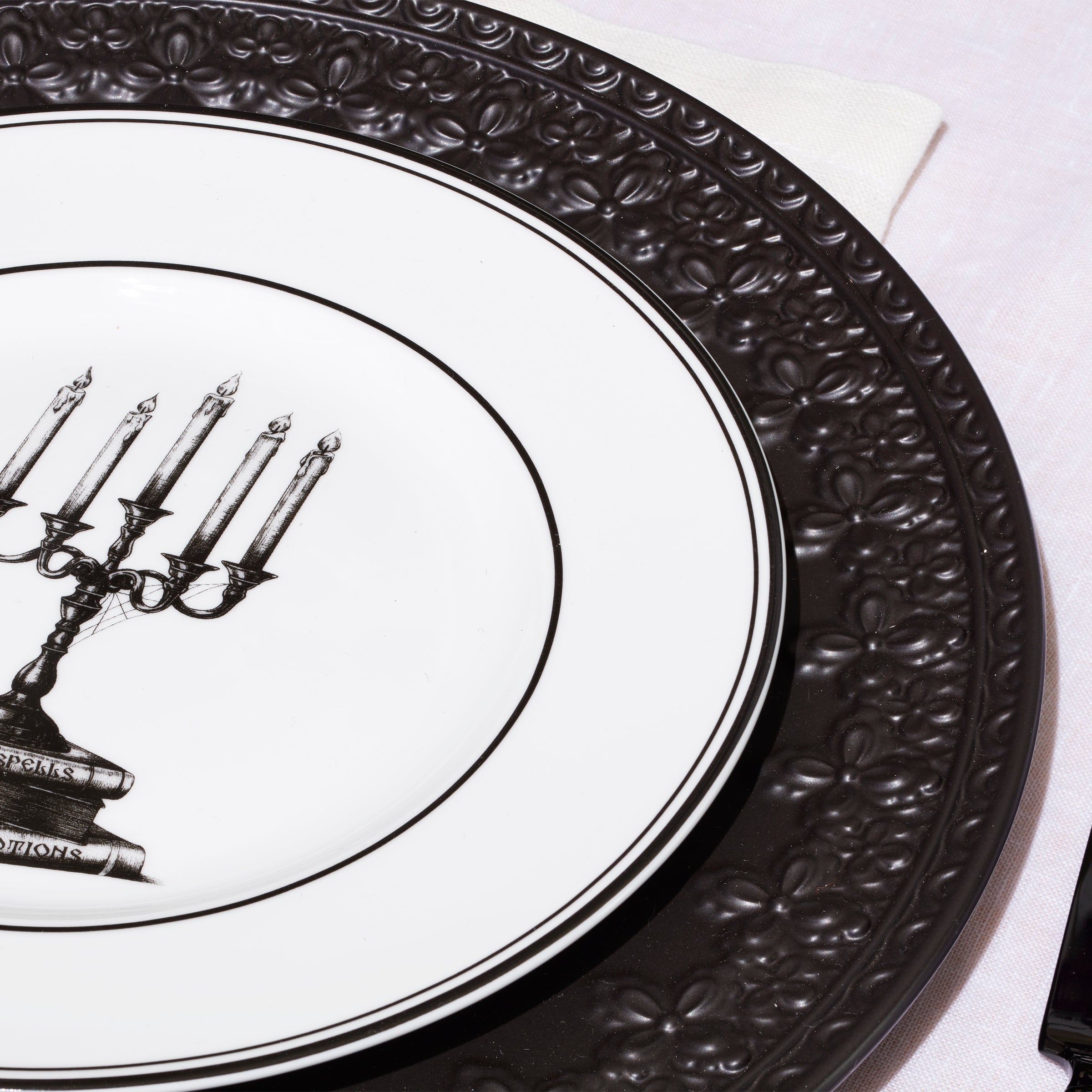 Vintage Halloween Dessert Plates - Set of 4 - Image 13