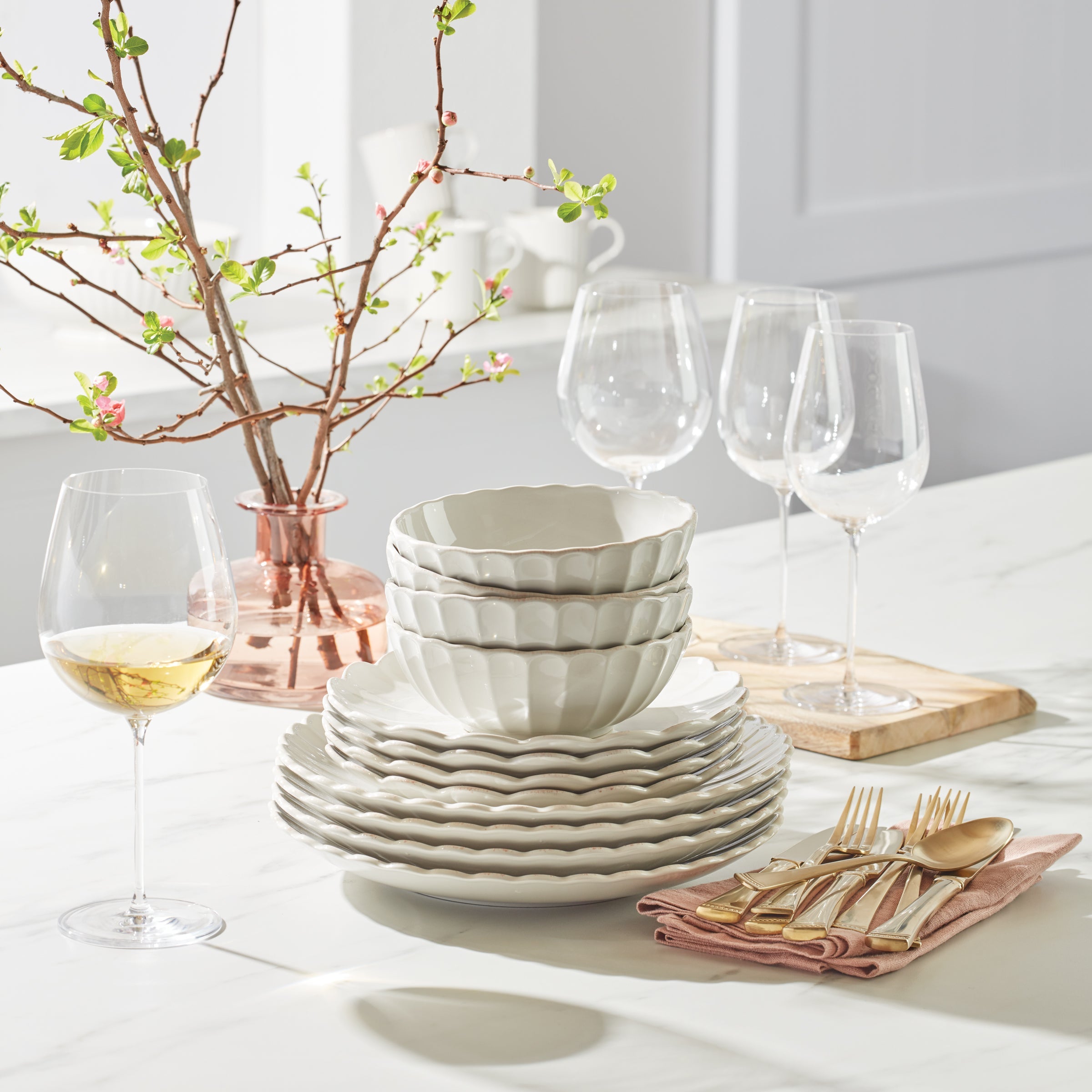 French Perle Scallop 12-Piece Dinnerware Set - Image 6