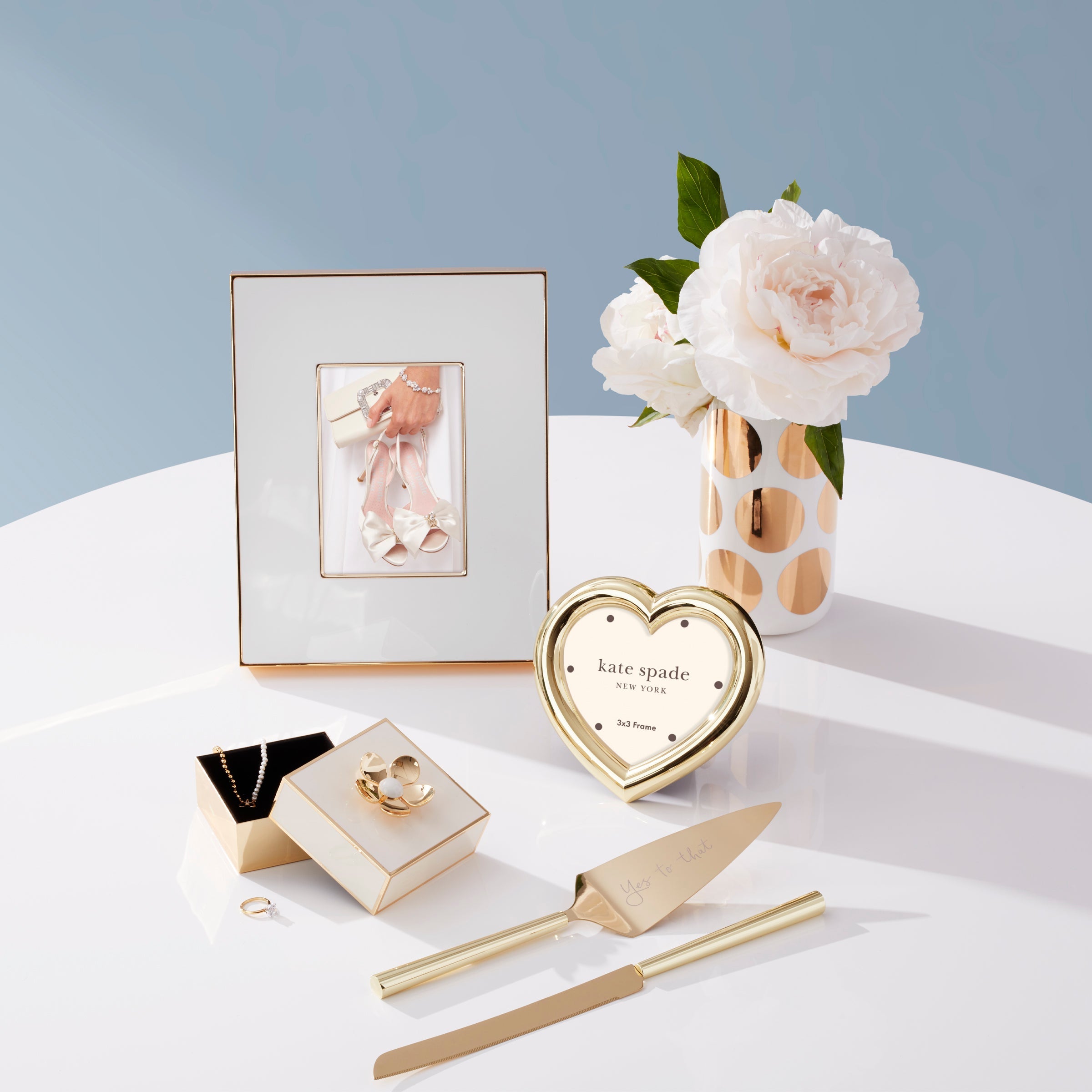 Make It Pop Floral Box - Gold - Image 4