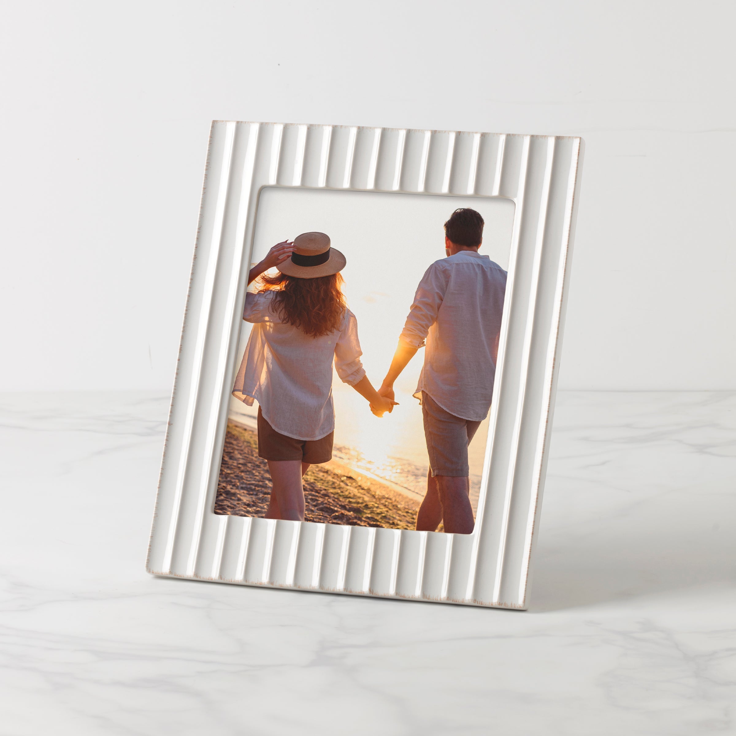 French Perle Scallop 8 x 10 Frame