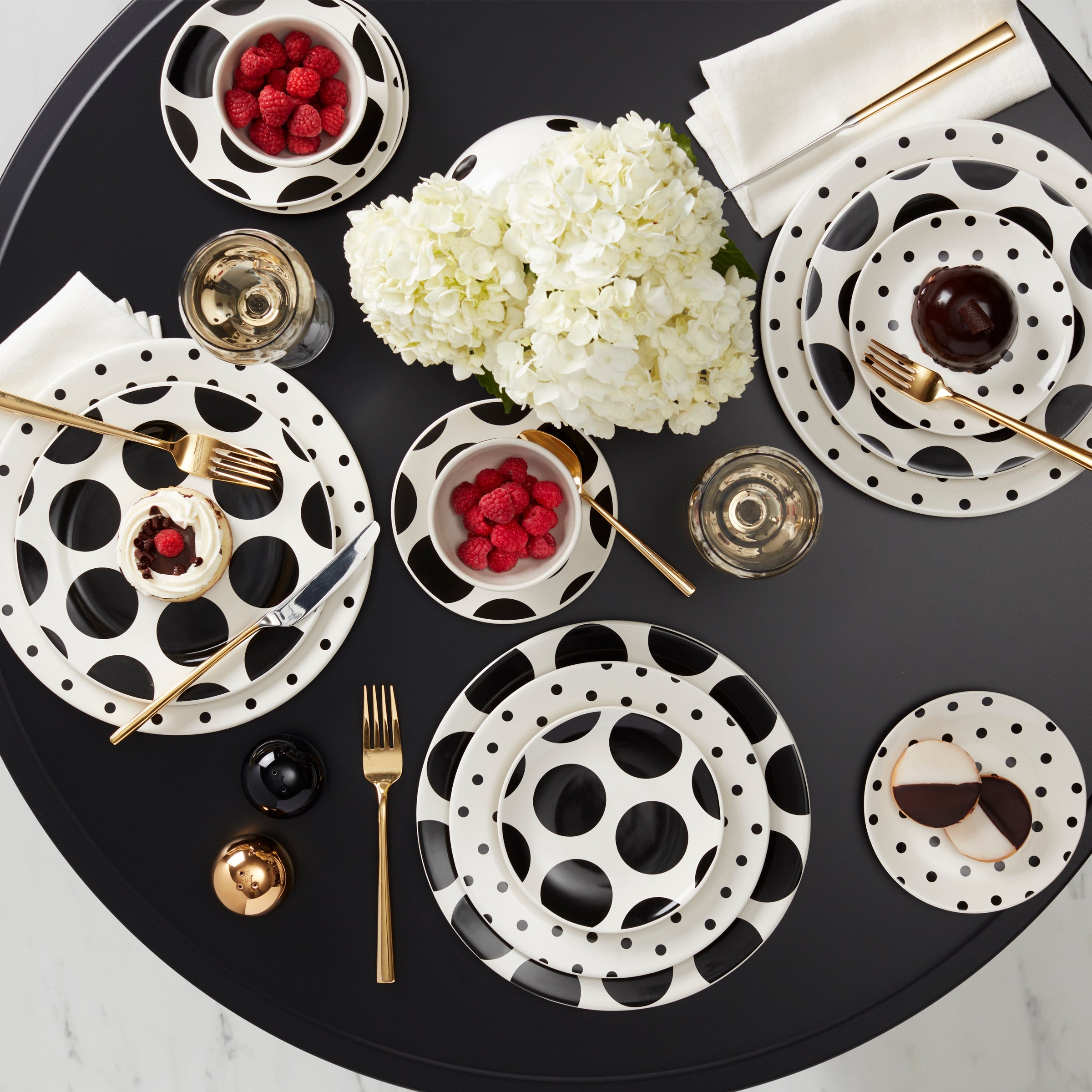 On The Dot Assorted Accent Plates - Set of 4 - Image 2
