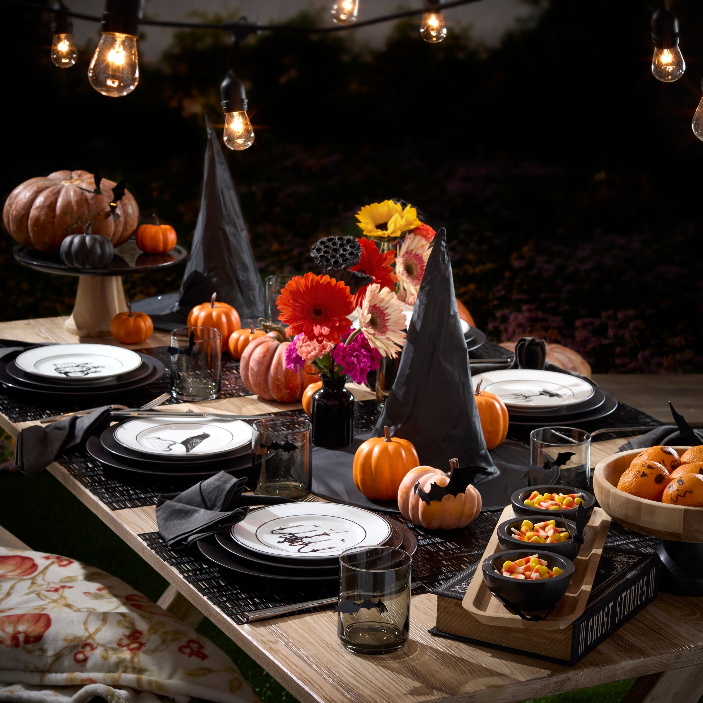 Vintage Halloween Dessert Plates - Set of 4 - Image 5