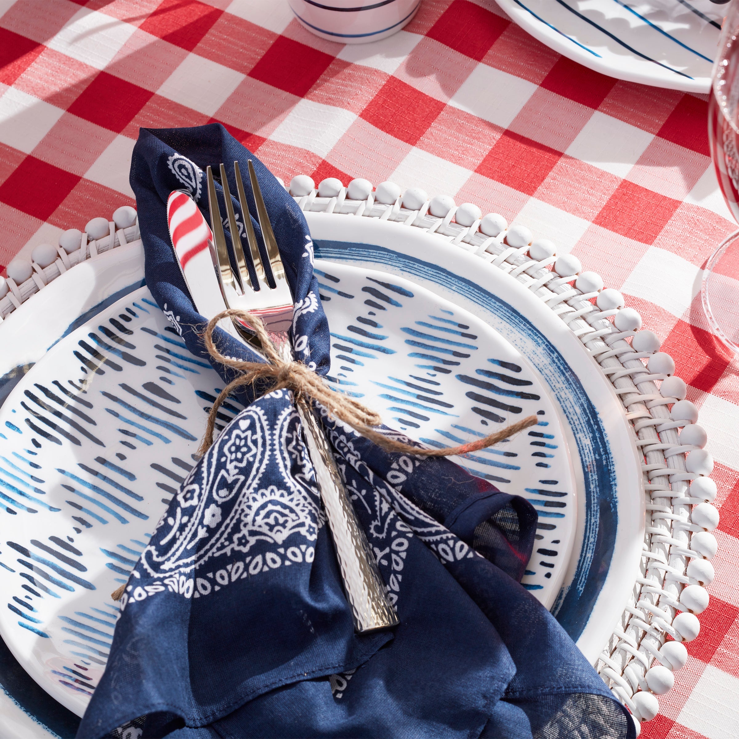 Blue Bay Melamine 16-Piece Dinnerware Set - Image 3