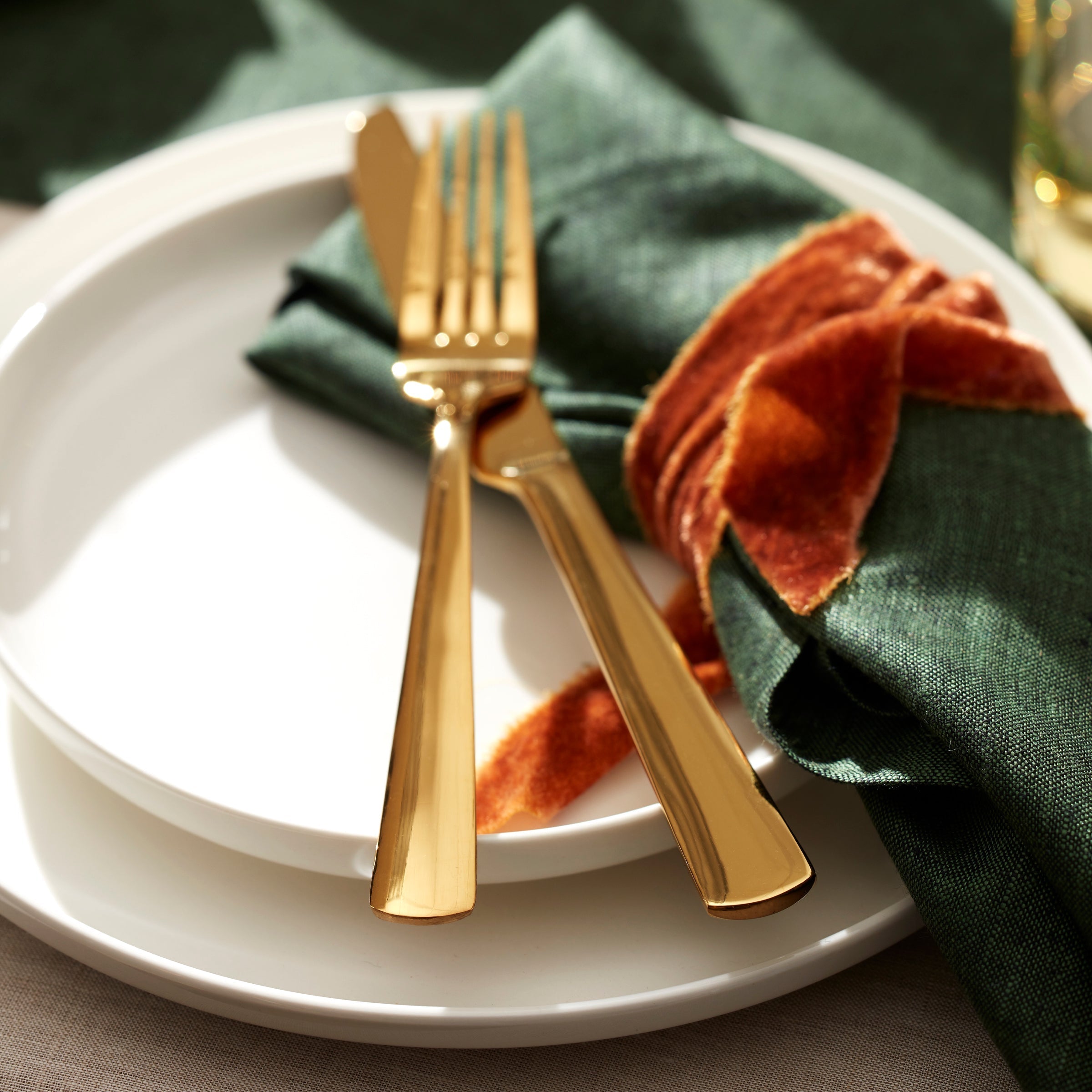24 Seven White 12-Piece Dinnerware Set - Image 14