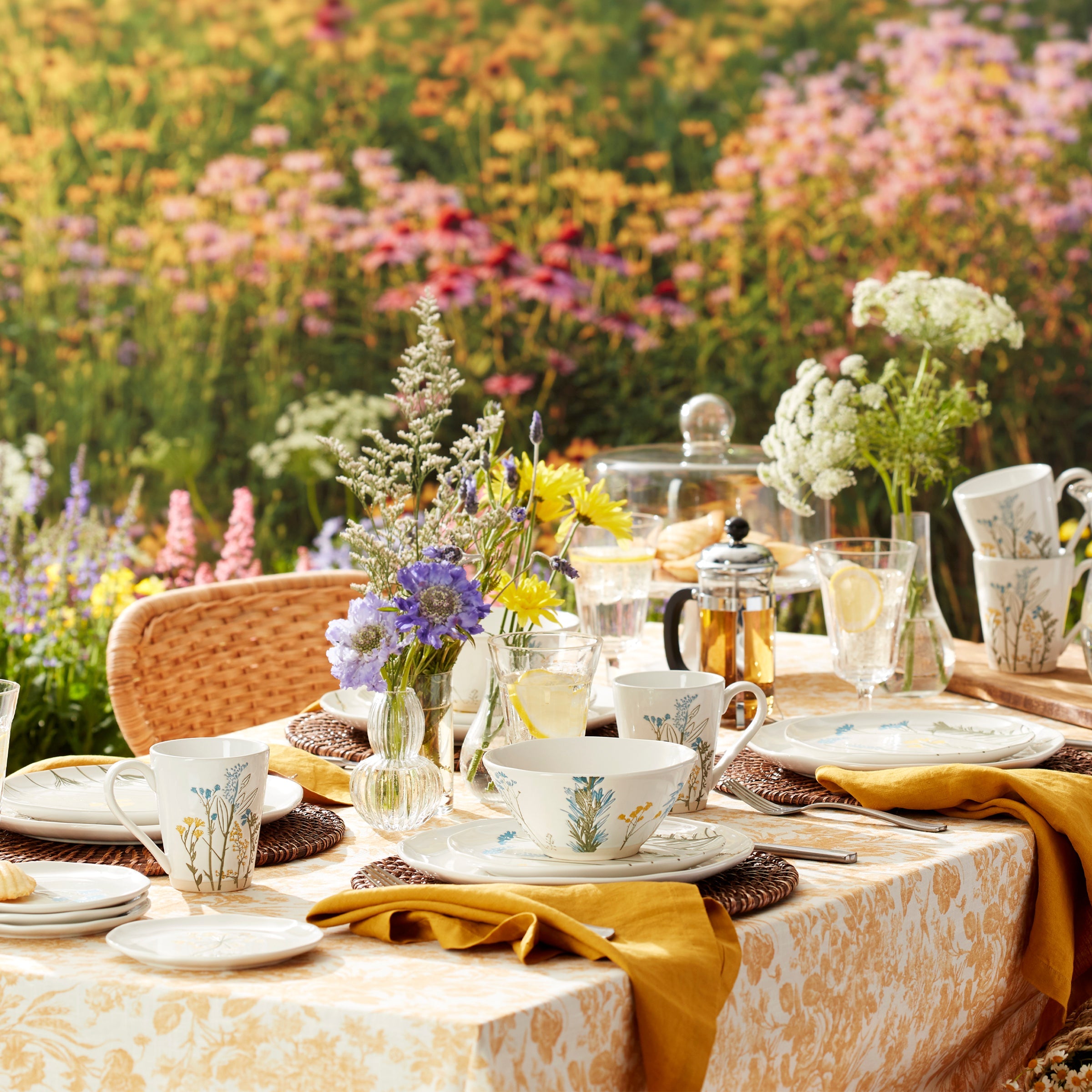 Wildflowers 12-Piece Dinnerware Set - Image 2
