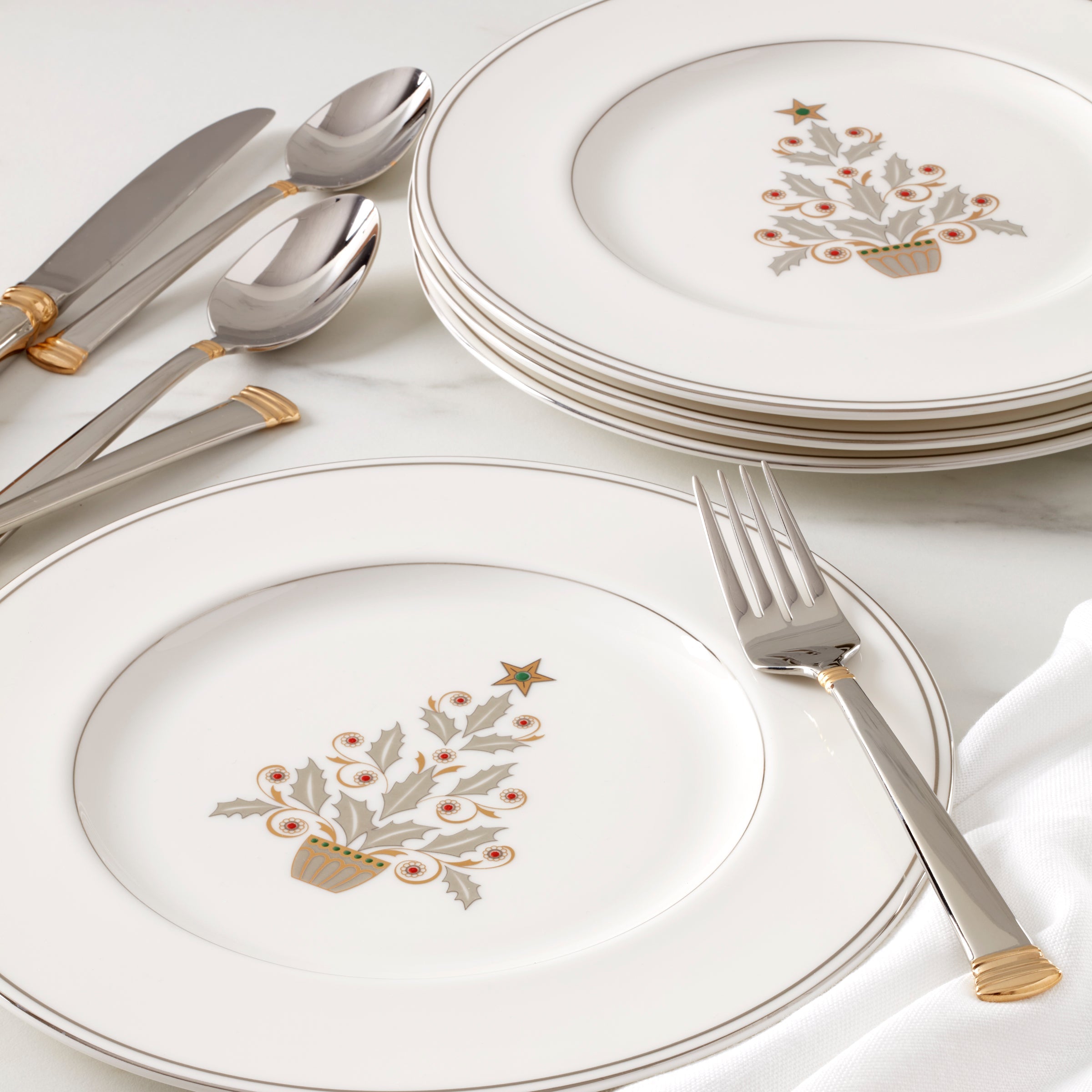 Federal Platinum Tree Accent Plates - Set of 4 - Image 2