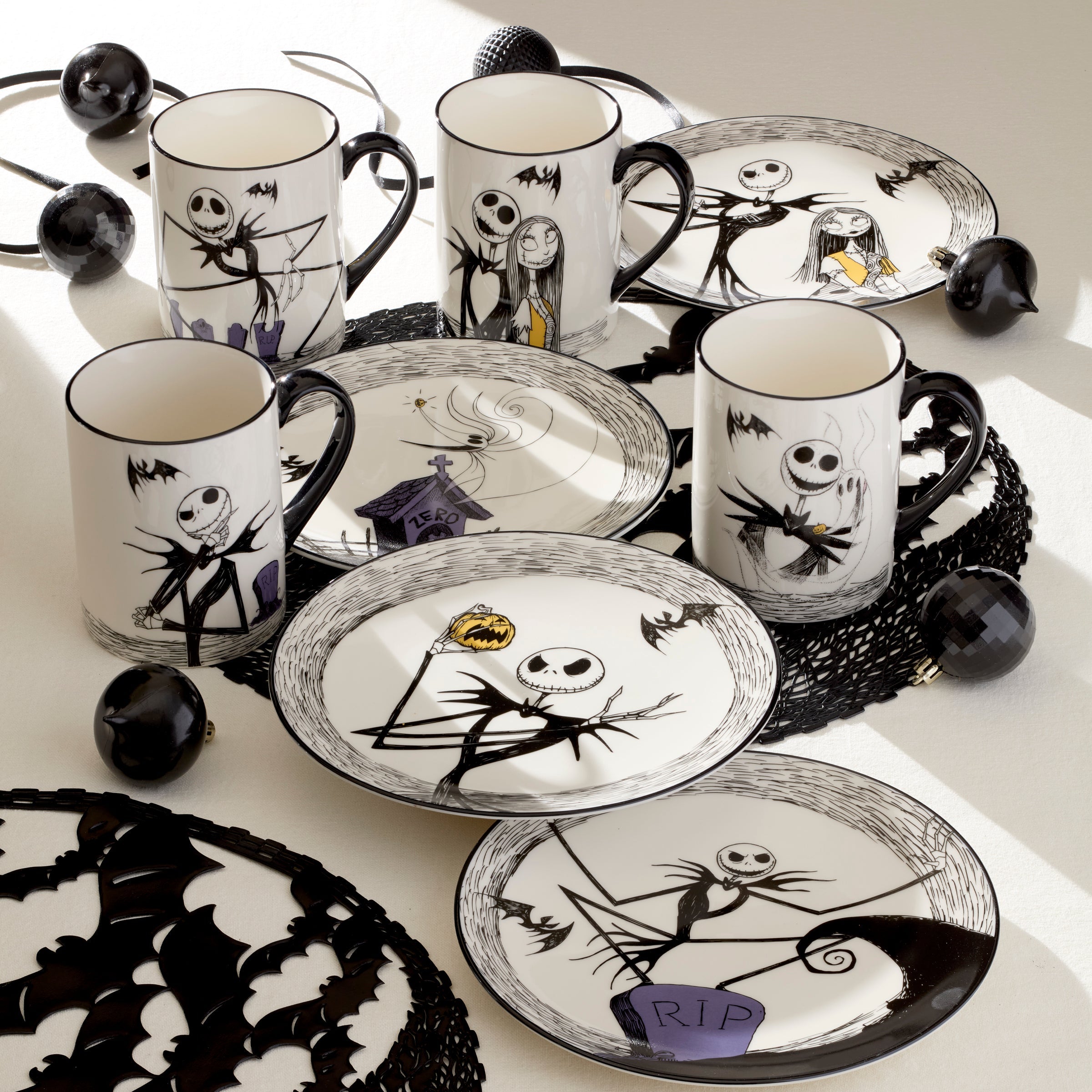 The Nightmare Before Christmas Accent Plates - Set of 4 - Image 2