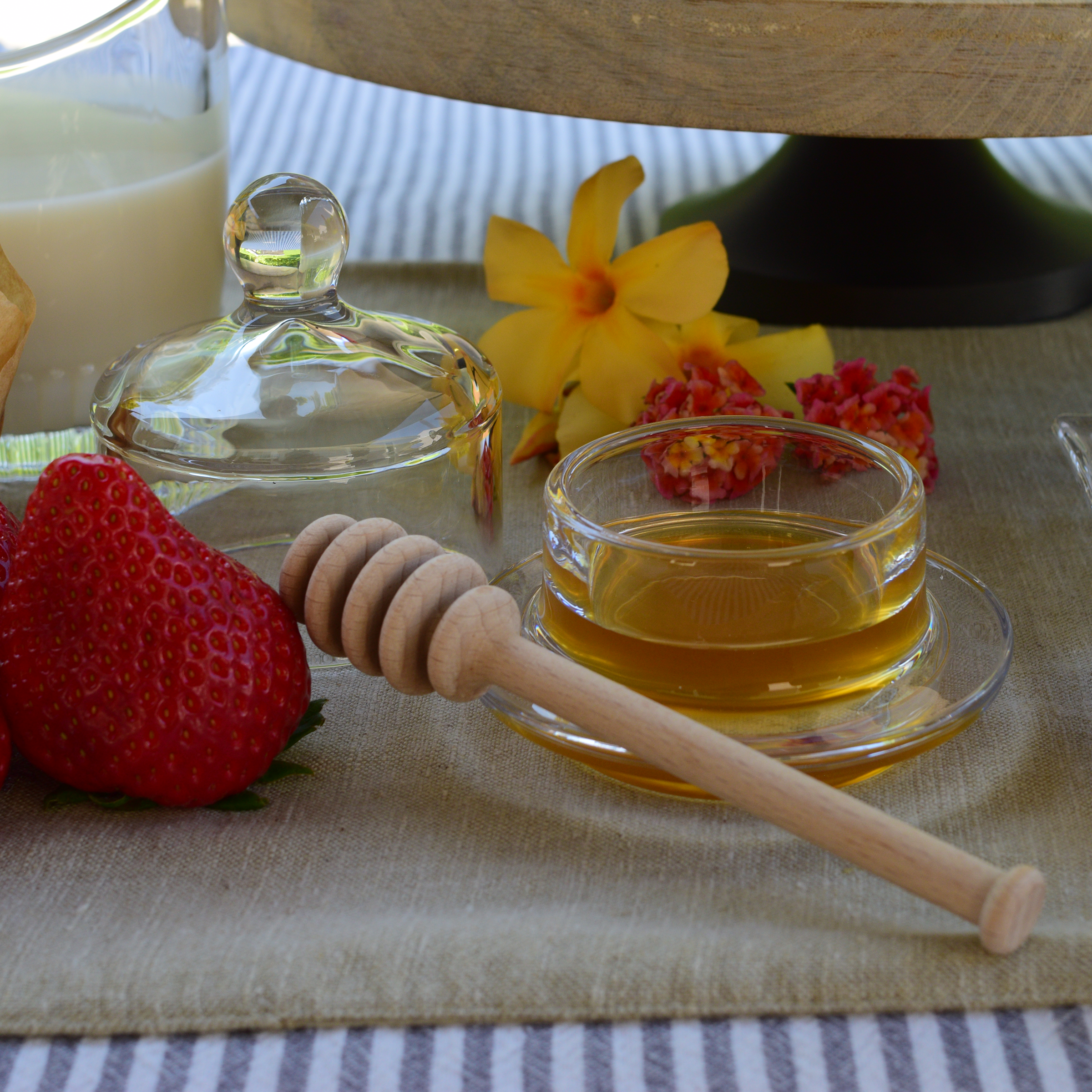 Glass Cloche Condiment Dish. Round - Image 2