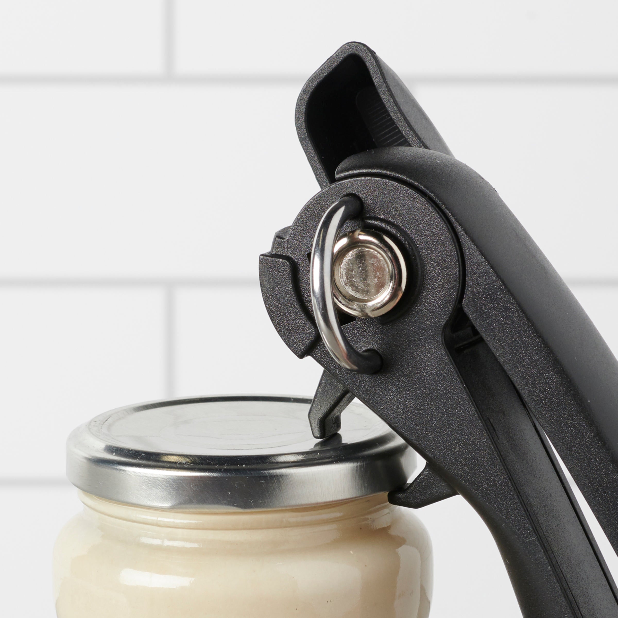 Elite Gadgets 3-In-1 Safety Cut Can Opener - Image 4