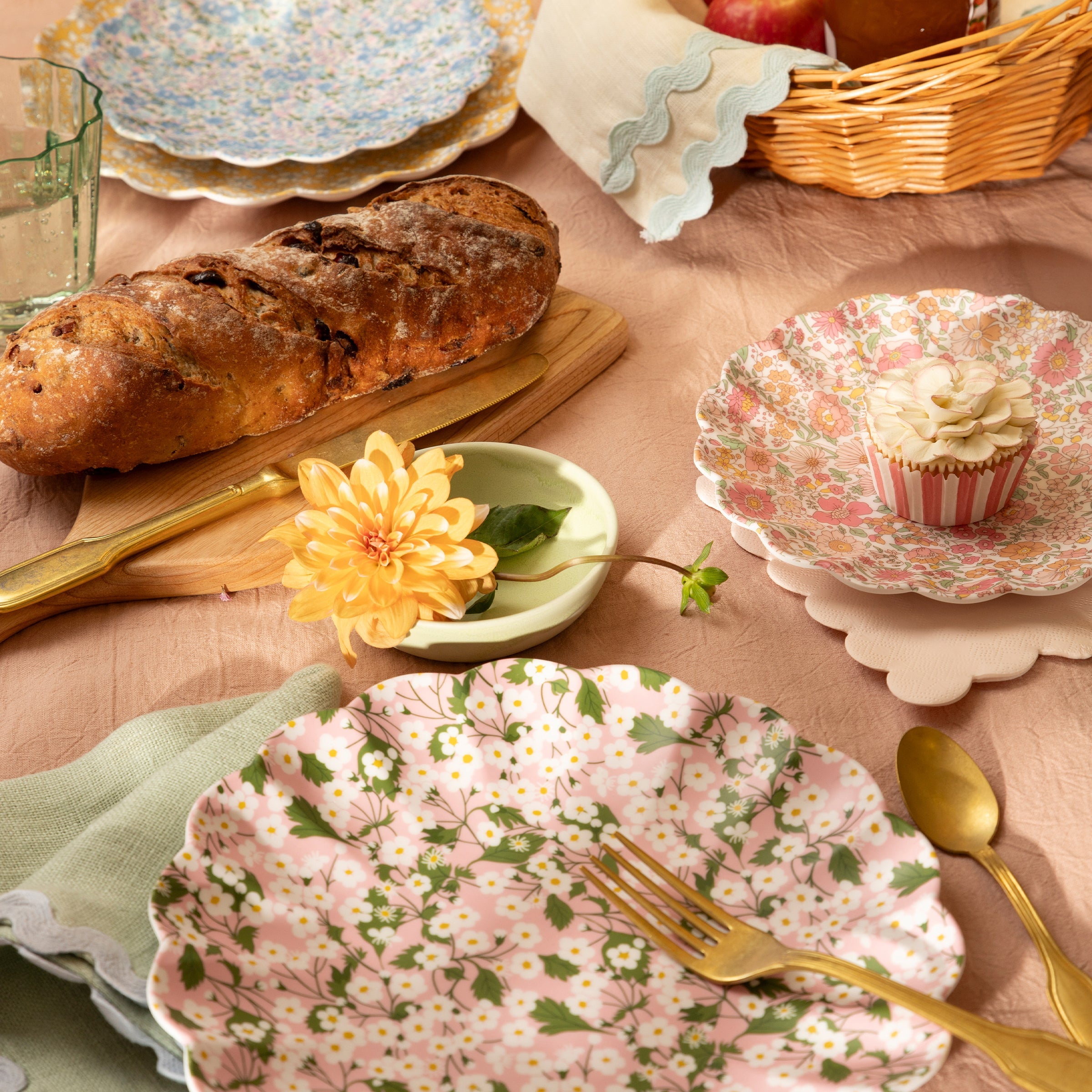 Meri Meri x Liberty Mixed Large Melamine Plates. Set of 4 - Image 6